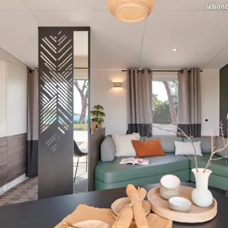 Mobilhome Neuf Domaine 4 Etoiles Ile D'or Terrasse Et Jacuzzi Prive Vue Exceptionnelle Campsite Saint-Raphael (Var)